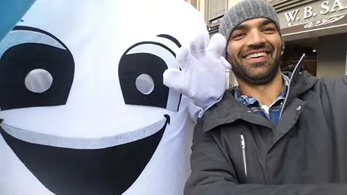 Tannlege Amjad Hosseini, solo-praksis